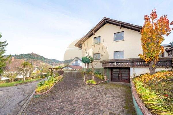 haus-baden-baden-neuweier-wolf-immobilien-aussenansicht