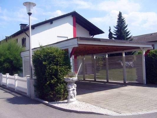 Doppelhaushälfte mit Garten