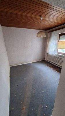 Zimmer im EG neben der Küche.jpg