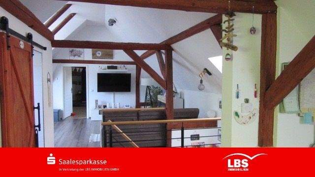 Diele und  Blick zum Wohnzimmer