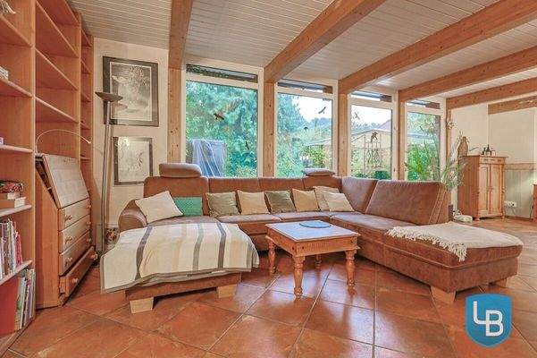 Große Fensterflächen 