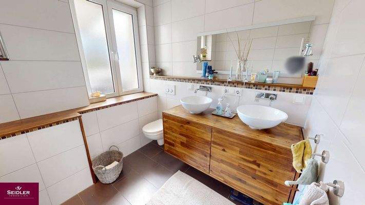 Modernes Tageslichtbad