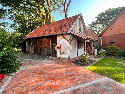 Schuppen und Carport
