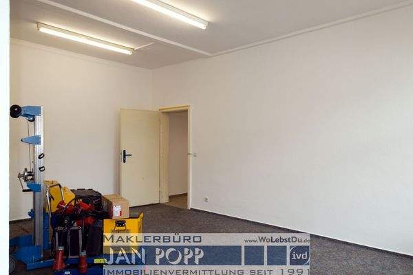 Eingangsbereich - mgl. Pausenraum, Empfang oder Büro