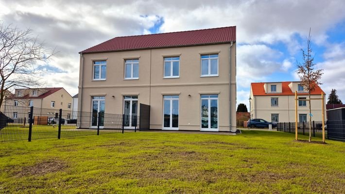 Haus Gartenansicht.jpg