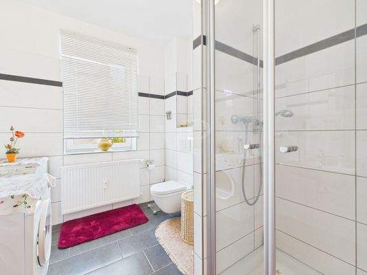 modernes Tageslichtbad