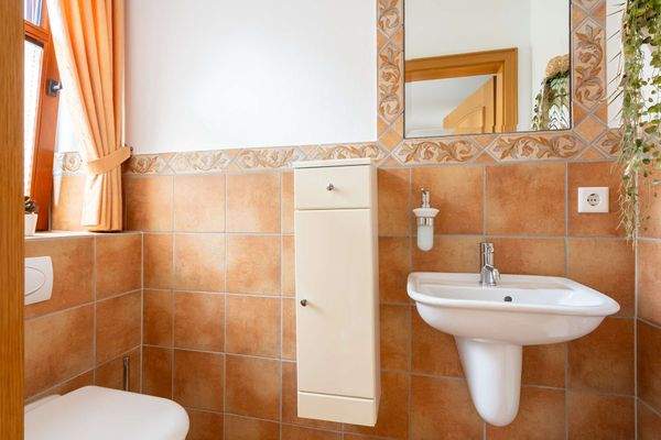 Gäste-WC hinteres Haus