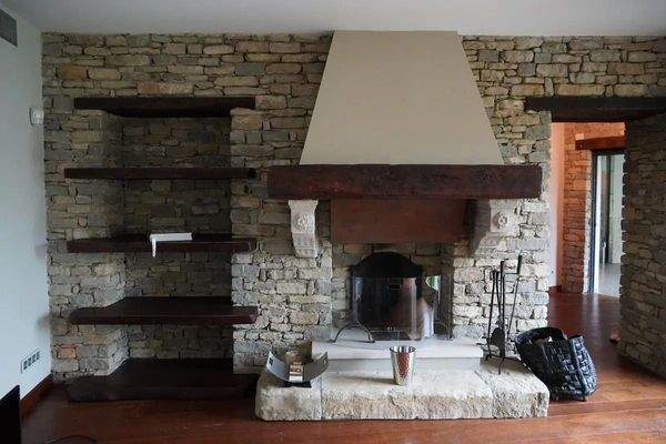 Kamin im Wohn- und Essbereich