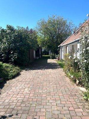 gepflastete Einfahrt