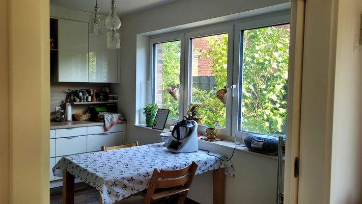 Küche mit Schiebetür.jpeg