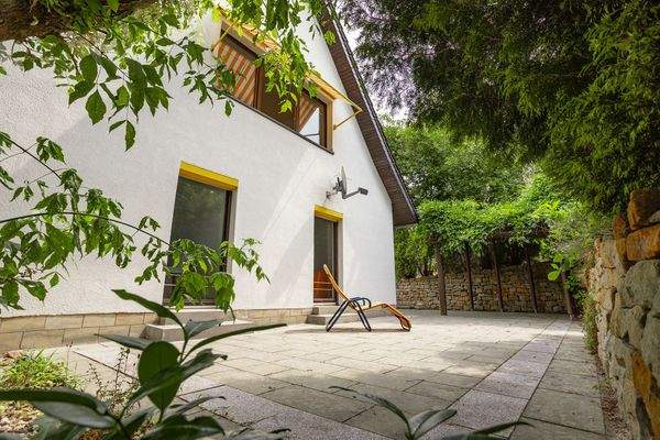 Aus Wohnzimmer oder Küche direkt auf die Terrasse