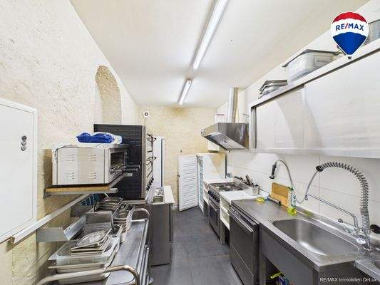 RE/MAX Immobilien DeLux Kelterhaus Gaststätte am Schloss Ayl