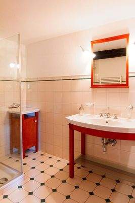 Badezimmerbeispiel im DG