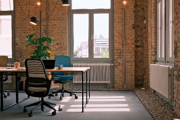 Coworking Flatrate - bei uns arbeiten mit Blick auf den Rhein