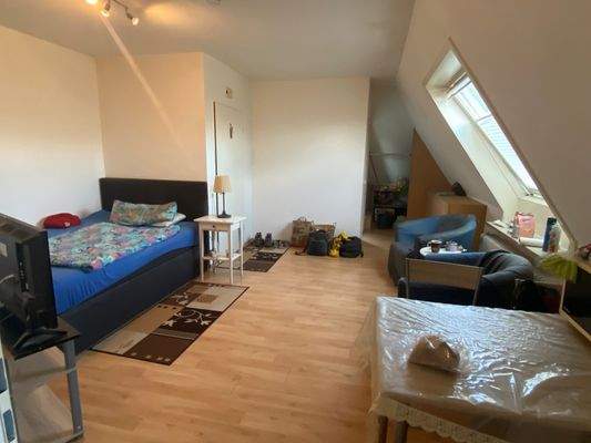 Wohn- und Schlafzimmer (2).jpg