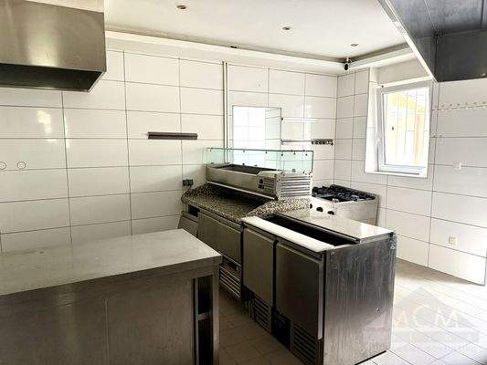 2ter Küchenbereich-Pizzastation