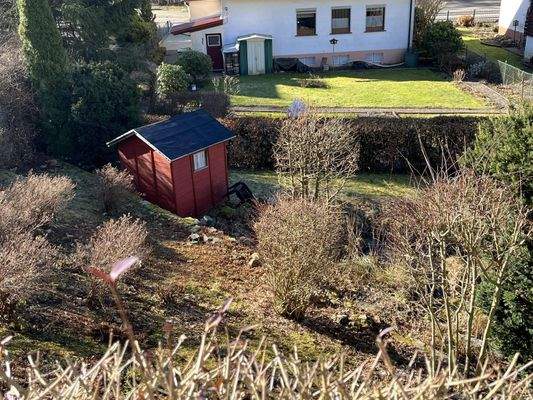 Garten mit Gartenhaus