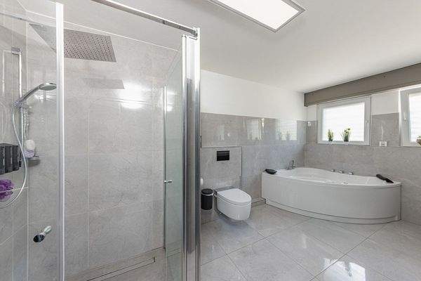 Zeitloses Badezimmerdesign