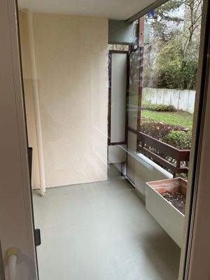 Balkon mit Ausicht in die Grünanlage