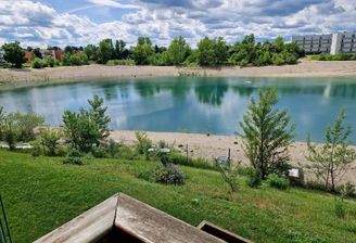 Balkonblick auf den See