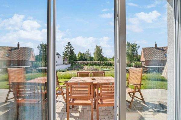 Blick auf die Terrasse Whg. rechts EG