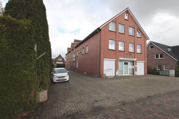 schöne Praxisräume im 1. Obergeschoss