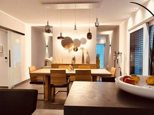 37. Küche, Essbereich EG