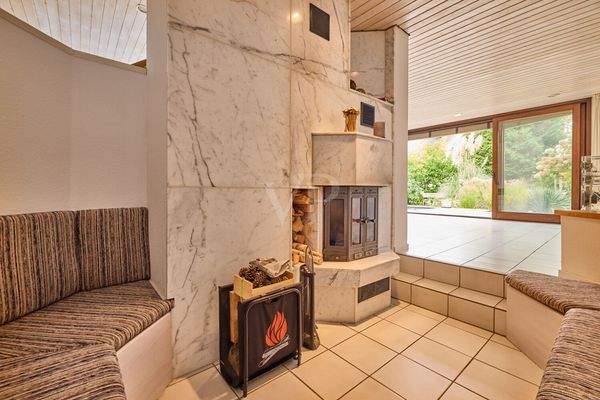 Gemütliche Kaminsitzecke EG