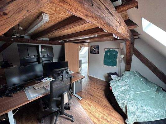 Arbeitszimmer (2).jpg