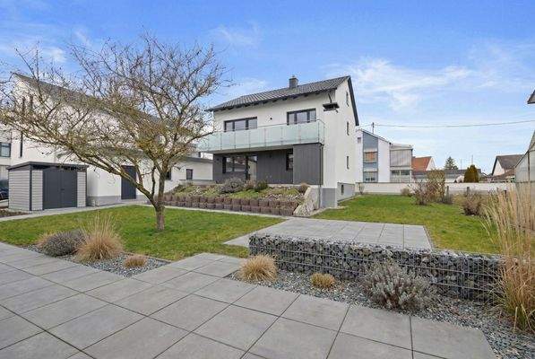 Beispielfoto - neue Fassadengestaltung / neue Gart