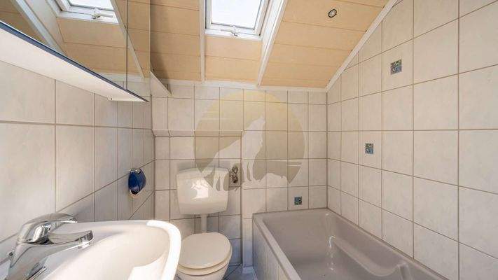 haus-baden-baden-haueneberstein-badezimmer-dg-wolf-immobilien