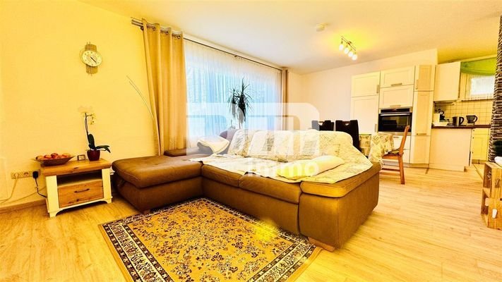 Souterrain rechts Wohn / Esszimmer