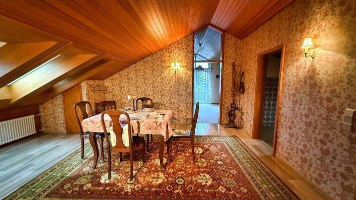 Dachgeschoss (3).jpg