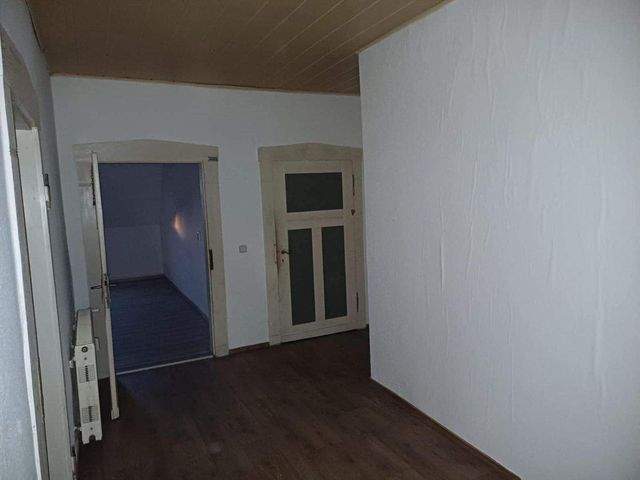 Einbauküche möglich! Renovierte 4-Zimmer-Dachgeschosswohnung (111 m²) – viel Platz zum Wohlfühlen - Foto 5