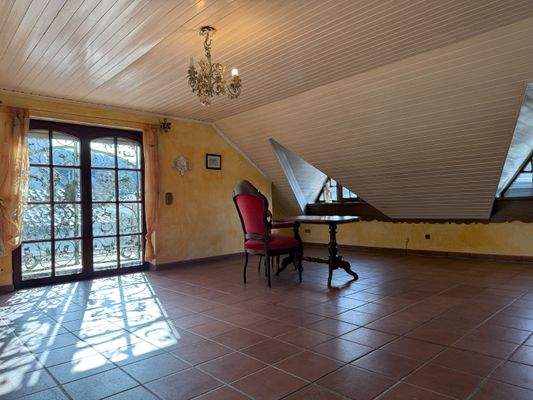 Wohnen und Schlafne DG