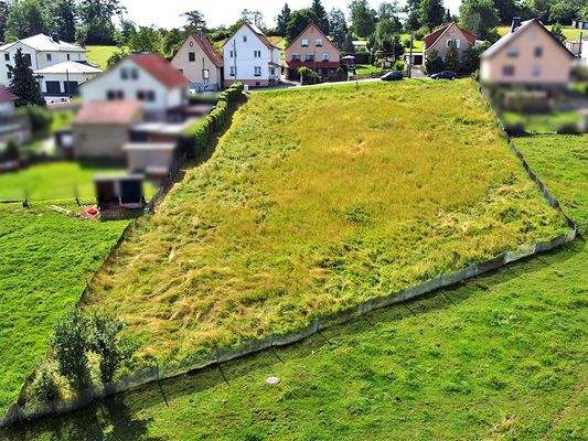 Nordansicht mit Nachbarbebauungen