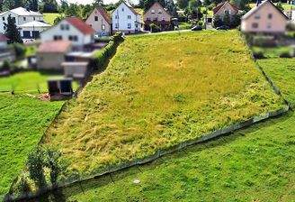 Nordansicht mit Nachbarbebauungen
