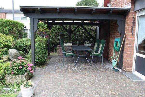 Überdachte Terrasse