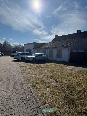 Hofgelände & Eingang Lager