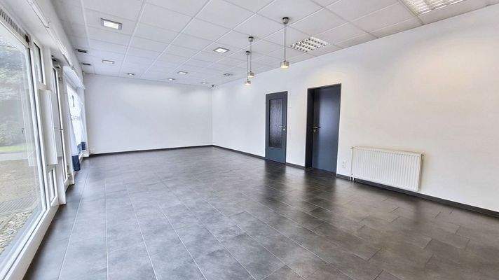Verkaufsraum / Büro