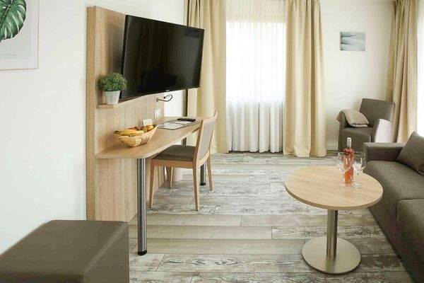 222-Sui Couch (1 von 1).jpg