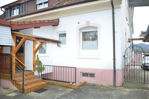 Hausansicht vom Innenhof