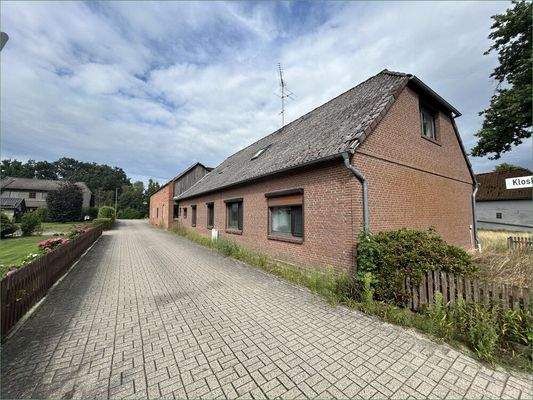 Außenansicht Wohnhaus