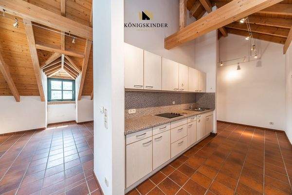 DG: Kochnische, Wohn-/ Schlaf-/ Essbereich