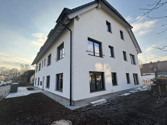 Nordostansicht mit Garten