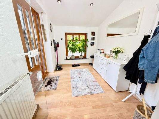 Flur/ Eingangsbereich linke Haushälfte 