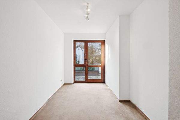 Zimmer eins mit Zugang zum Balkon