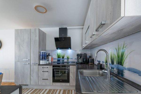 Küche Ansicht 2.jpg