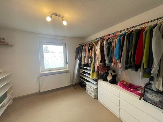 Anziehzimmer im OG