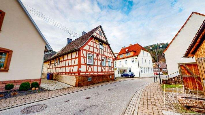 Fachwerkhaus-Außenansicht